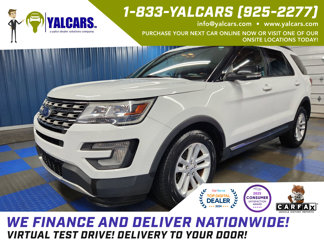 Used 2017 Ford Explorer XLT image 1