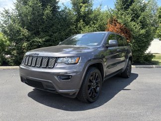 Used 2021 Jeep Grand Cherokee Laredo X image 1