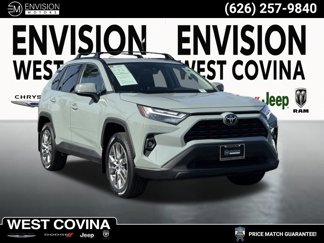 Used 2022 Toyota RAV4 XLE Premium image 1