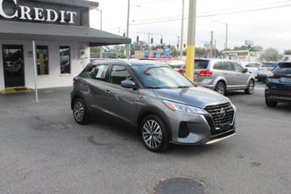 Used 2021 Nissan Kicks SV image 1