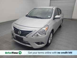 Used 2018 Nissan Versa SV image 1
