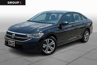 Used 2024 Volkswagen Jetta SE image 1