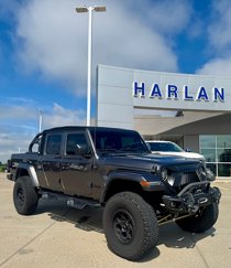 Used 2023 Jeep Gladiator Sport image 1
