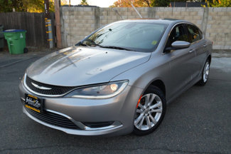 Used 2016 Chrysler 200 Limited image 1