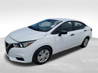 Used 2021 Nissan Versa S image 1