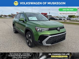 New 2025 Volkswagen Taos SE image 1