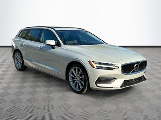 Used 2020 Volvo V60 T5 Momentum image 1