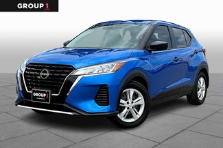 Used 2023 Nissan Kicks S image 1