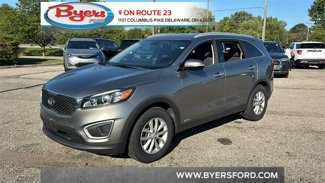 Used 2017 Kia Sorento LX image 1