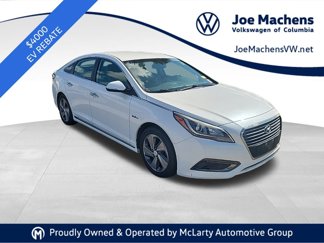 Used 2017 Hyundai Sonata Plug-In Hybrid image 1