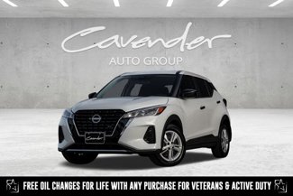 Used 2023 Nissan Kicks S image 1