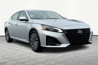 Used 2023 Nissan Altima 2.5 SV image 1