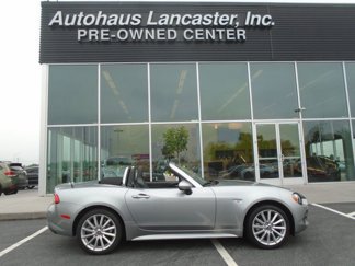 Used 2017 FIAT 124 Spider Lusso image 1