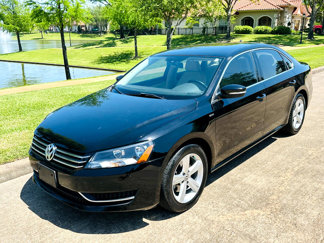 Used 2014 Volkswagen Passat 1.8T Wolfsburg Edition image 1
