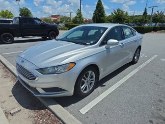 Used 2018 Ford Fusion SE image 1
