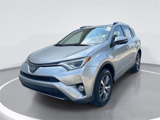 Used 2018 Toyota RAV4 XLE image 1