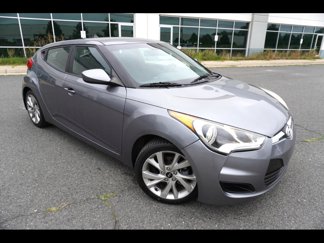 Used 2016 Hyundai Veloster image 1