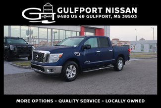 Used 2017 Nissan Titan SV image 1