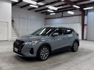 Used 2024 Nissan Kicks SV image 1