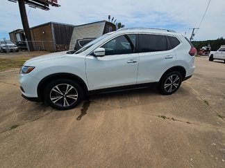 Used 2020 Nissan Rogue SV w/ Premium Package image 1