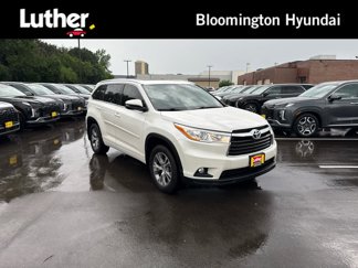 Used 2014 Toyota Highlander XLE image 1