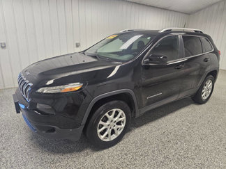 Used 2017 Jeep Cherokee Latitude image 1