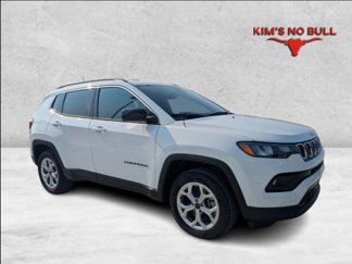 New 2025 Jeep Compass Latitude image 1