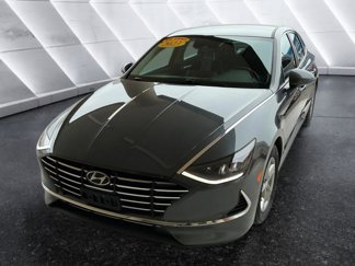 Certified 2023 Hyundai Sonata SE w/ Cargo Package image 1