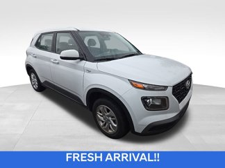 Used 2023 Hyundai Venue SE w/ Cargo Package image 1