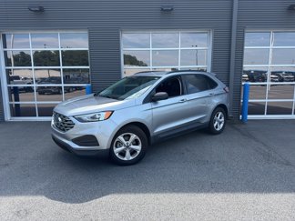 Used 2020 Ford Edge SE image 1