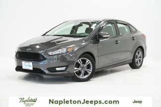 Used 2018 Ford Focus SE w/ SE Appearance Package image 1