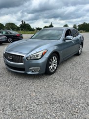 Used 2018 INFINITI Q70 Luxe image 1