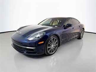 Used 2018 Porsche Panamera 4 image 1