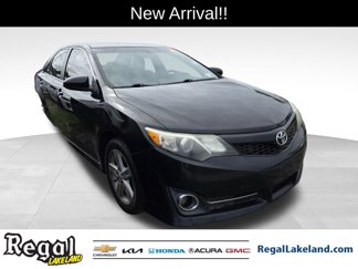 Used 2013 Toyota Camry image 1