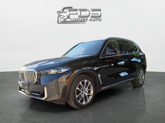 Used 2024 BMW X5 xDrive40i w/ Parking Assistance Package image 1