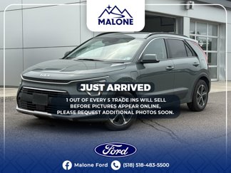 Used 2023 Kia Niro EX w/ EX Cold Weather Package image 1