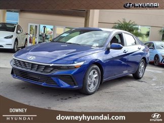 New 2025 Hyundai Elantra SE image 1