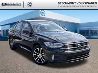 Used 2022 Volkswagen Jetta Sport image 1