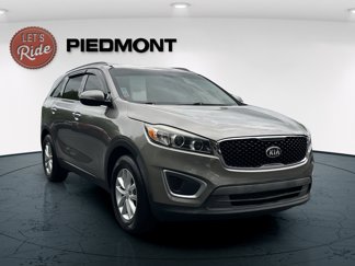 Used 2018 Kia Sorento LX image 1