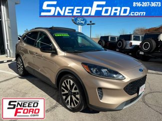 Used 2020 Ford Escape SE Sport image 1