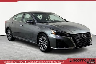 Used 2024 Nissan Altima 2.5 SV image 1