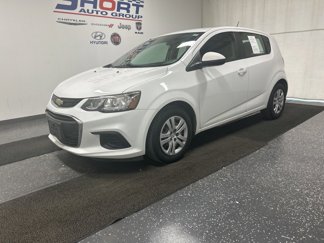 Used 2017 Chevrolet Sonic LT image 1