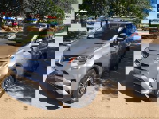 Used 2017 Toyota RAV4 XLE image 1