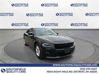 Used 2019 Dodge Charger SXT image 1
