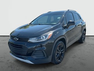 Used 2020 Chevrolet Trax LT w/ Sun & Sound Package image 1