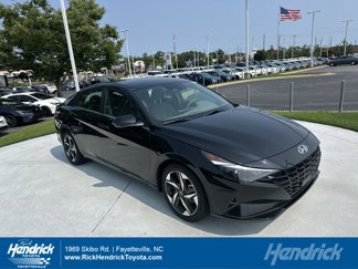 Used 2023 Hyundai Elantra SEL w/ Convenience Package image 1