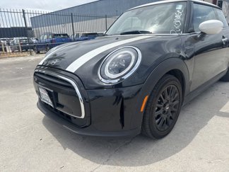 Used 2023 MINI Cooper 2-Door Hardtop image 1
