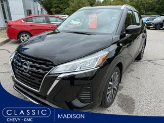 Used 2024 Nissan Kicks SV image 1