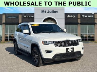 Used 2018 Jeep Grand Cherokee Laredo image 1