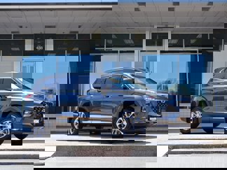 Used 2020 Hyundai Santa Fe SEL image 1